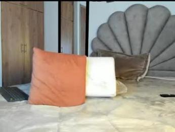 manucute_23_ webcam model stream image