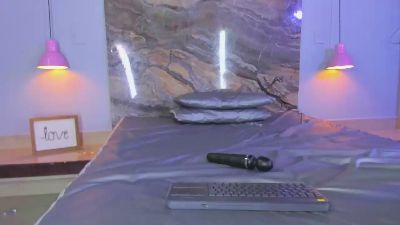 StrikeandSweet webcam model stream image