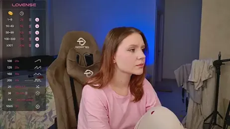 YouHoldMee webcam model stream image