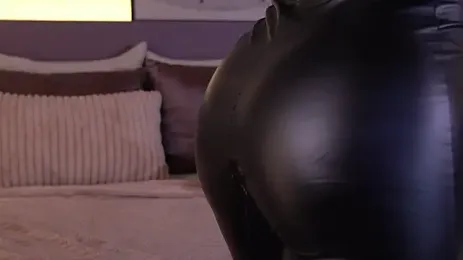 ElleDiane webcam model stream image