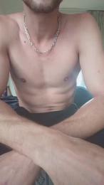 Moorenitoo32 webcam model stream image