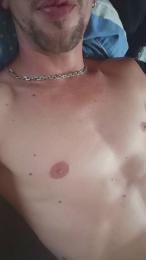 Moorenitoo32 webcam model stream image