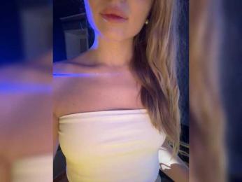 -Darinaa- webcam bongacams model stream image