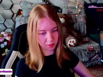 Vita-min-4ik webcam bongacams model stream image