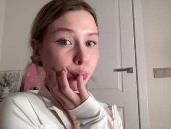 blushland webcam preview