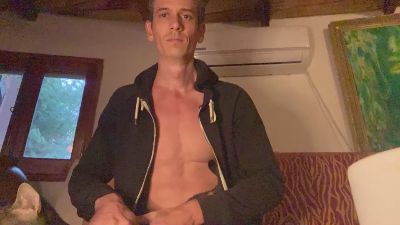 PianoTobe webcam model stream image