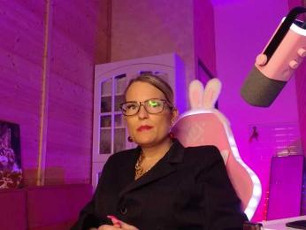 Findom_Lady_Shine webcam model stream image