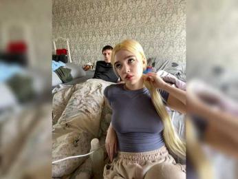 PureDuo webcam model stream image