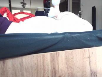 LilyLuxeXO webcam model stream image
