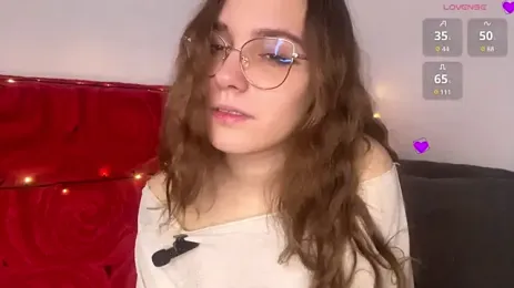 AliKnop webcam stripchat model stream image