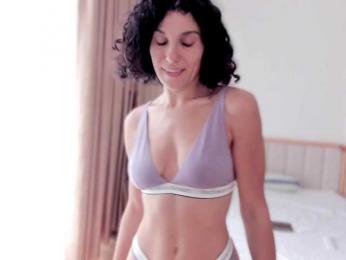 Curly-Sue webcam model stream image