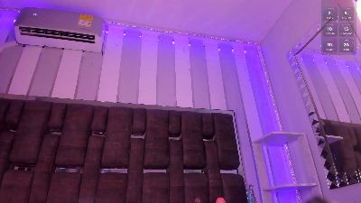 LeiaWong_ webcam model stream image