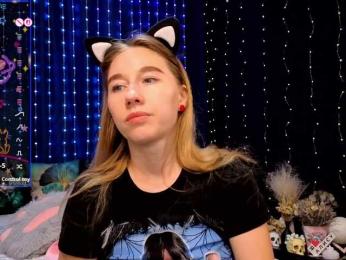 kiskaWEDNESDAY webcam bongacams model stream image