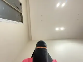 Submissive_Arab webcam model stream image