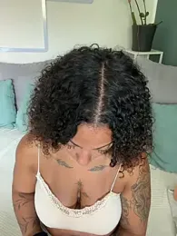 SweetPetiteNoir webcam stripchat model stream image