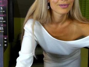 R_O_C_S_I webcam bongacams model stream image