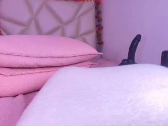 violetta-london webcam bongacams model stream image