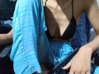 yeasty1men webcam bongacams model stream image
