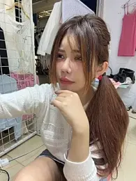 Selenaaaaa- webcam stripchat model stream image