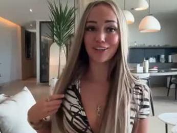luvlivvyy webcam chaturbate model stream image