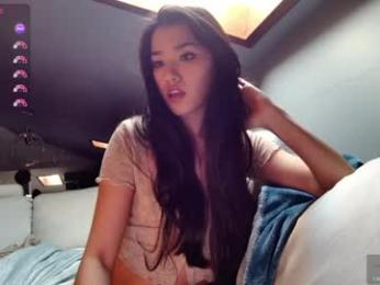 shachatte webcam model stream image