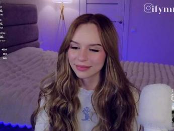 fymryn webcam bongacams model stream image