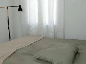 claimom webcam model stream image