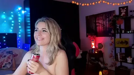 Lisaonthemoon webcam stripchat model stream image
