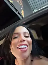 Rafaellaz webcam model stream image
