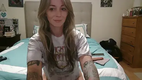 Heyitsmee33 webcam model stream image