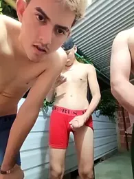 3hornys-straights webcam model stream image