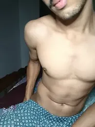 Ishooooo webcam stripchat model stream image