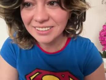 kiradivine webcam chaturbate model stream image