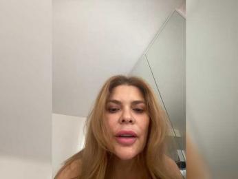 TO4KAGi webcam bongacams model stream image