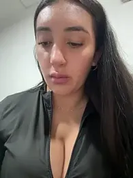 Hannahoff webcam model stream image