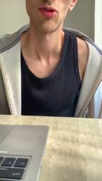 Tom_ita1 webcam model stream image