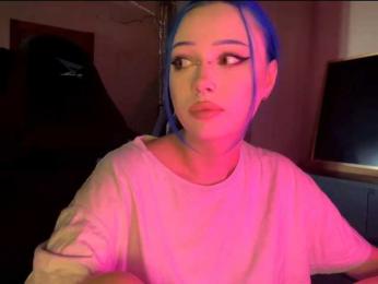 AnnieTouch webcam model stream image