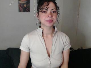 Lady Williams webcam flirt4free model stream image