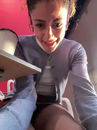 alana15 webcam stripchat model stream image