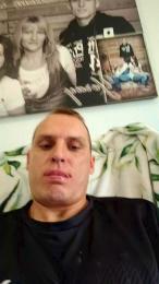 Per37 webcam model stream image