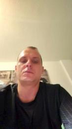 Per37 webcam model stream image