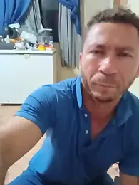 RobertoLuiz84 webcam model stream image