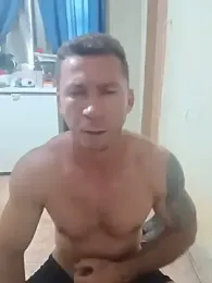 RobertoLuiz84 webcam model stream image