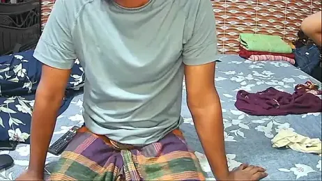 Younger_Couples webcam model stream image