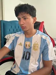 Leonarrrd_01 webcam model stream image