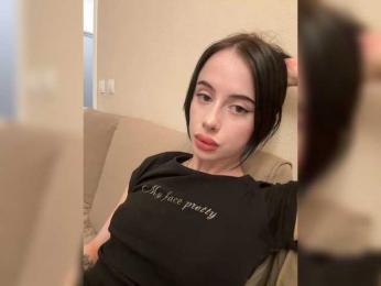 kittygirle webcam model stream image