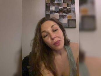 Alisasqrl webcam model stream image