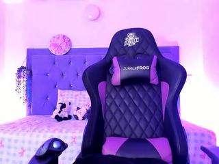 maggiejones webcam model stream image