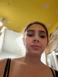 hotamanda01 webcam model stream image