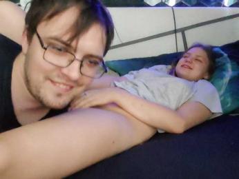 Emma_Peter webcam model stream image